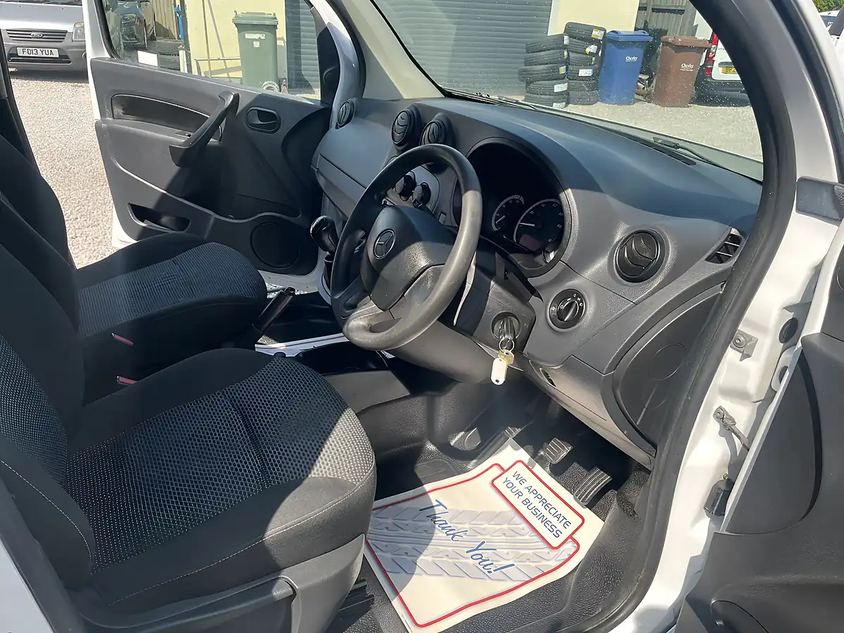 Used 2021 Mercedes-Benz Citan Pure White - Interior and Exterior details 3