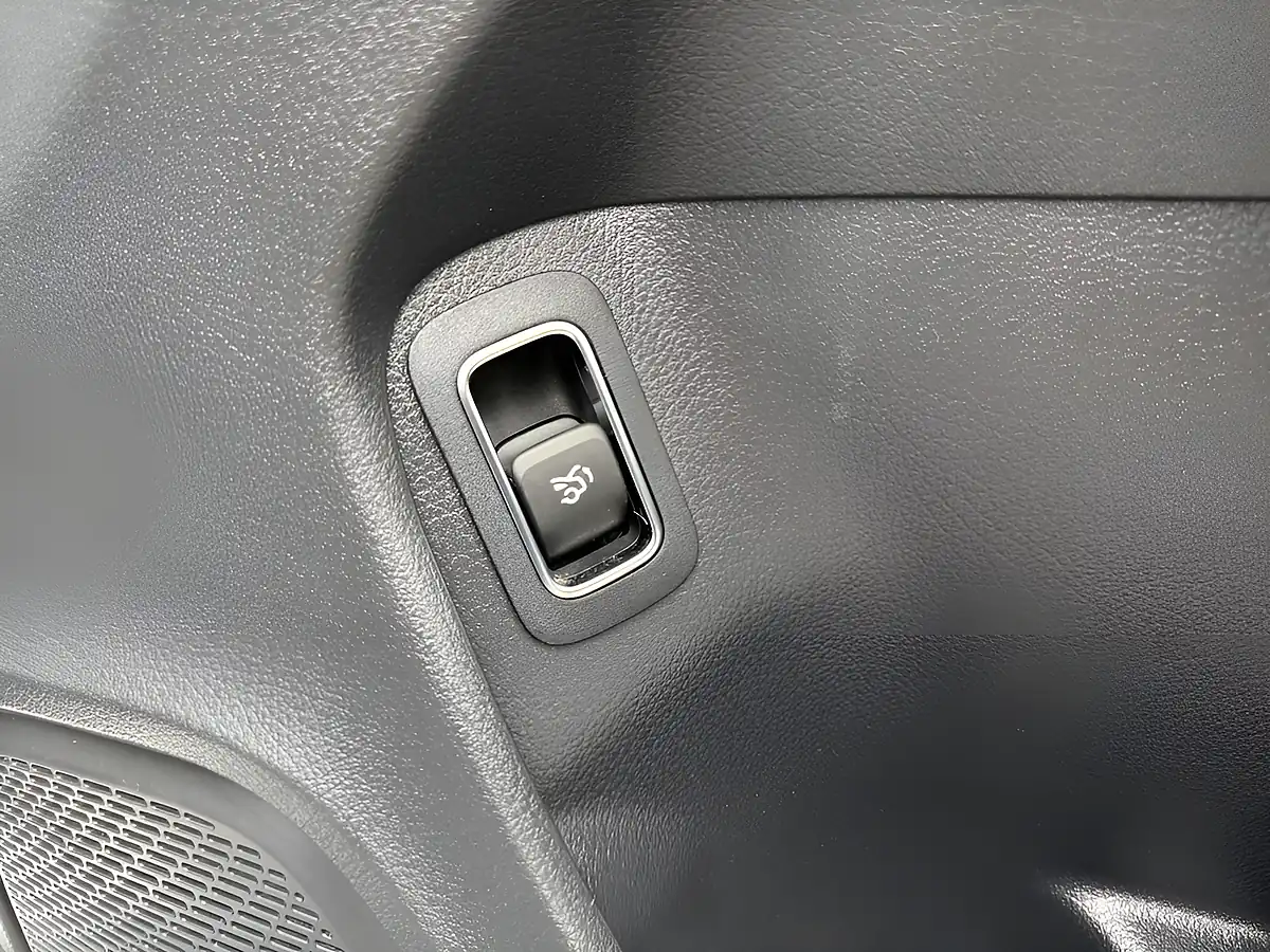 Used 2021 Mercedes-Benz Cla AMG Line Blue - Interior and Exterior details 14