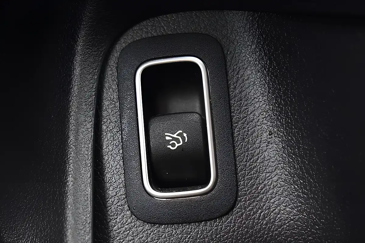 Used 2021 Mercedes-Benz Cla AMG Line Denim Blue - Interior and Exterior details 18