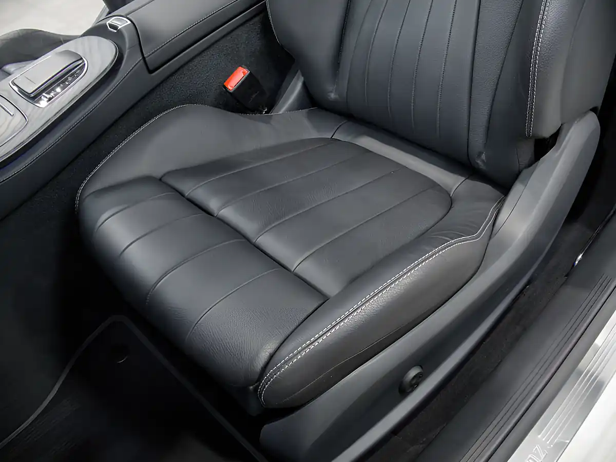 Used 2021 Mercedes-Benz E-Class AMG Line Night Edition White - Interior and Exterior details 11