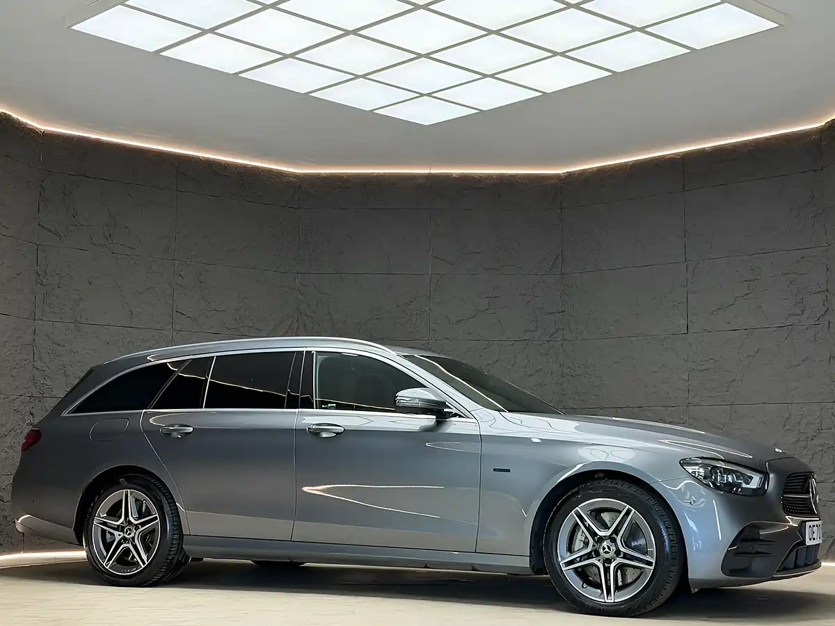 Used 2021 Mercedes-Benz E-Class AMG Line (premium) Grey - Interior and Exterior details 4