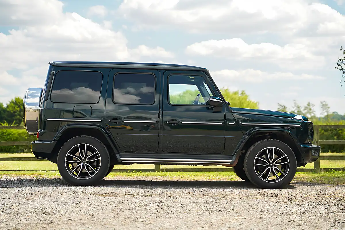 Used 2021 Mercedes-Benz G400D AMG Emerald Green Metallic - Interior and Exterior details 4