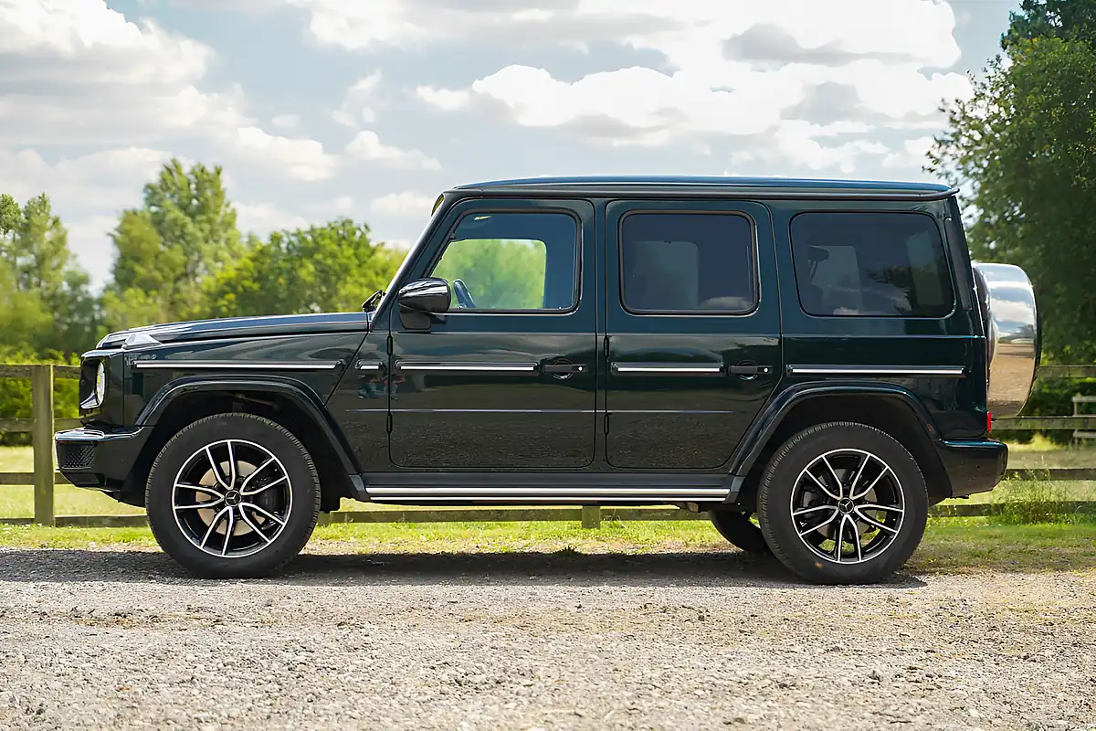 Used 2021 Mercedes-Benz G400D AMG Emerald Green Metallic - Interior and Exterior details 5