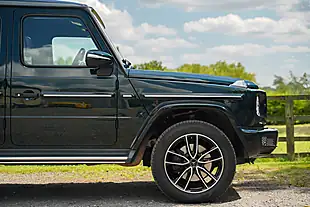 Used 2021 Mercedes-Benz G400D AMG Emerald Green Metallic - Interior and Exterior details 7