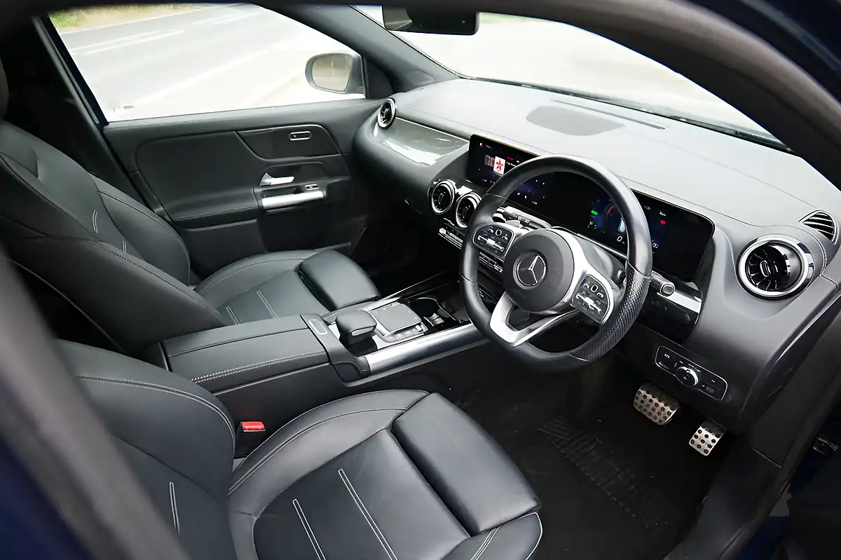 Used 2021 Mercedes-Benz Gla Exclusive Edition Blue - Interior and Exterior details 3
