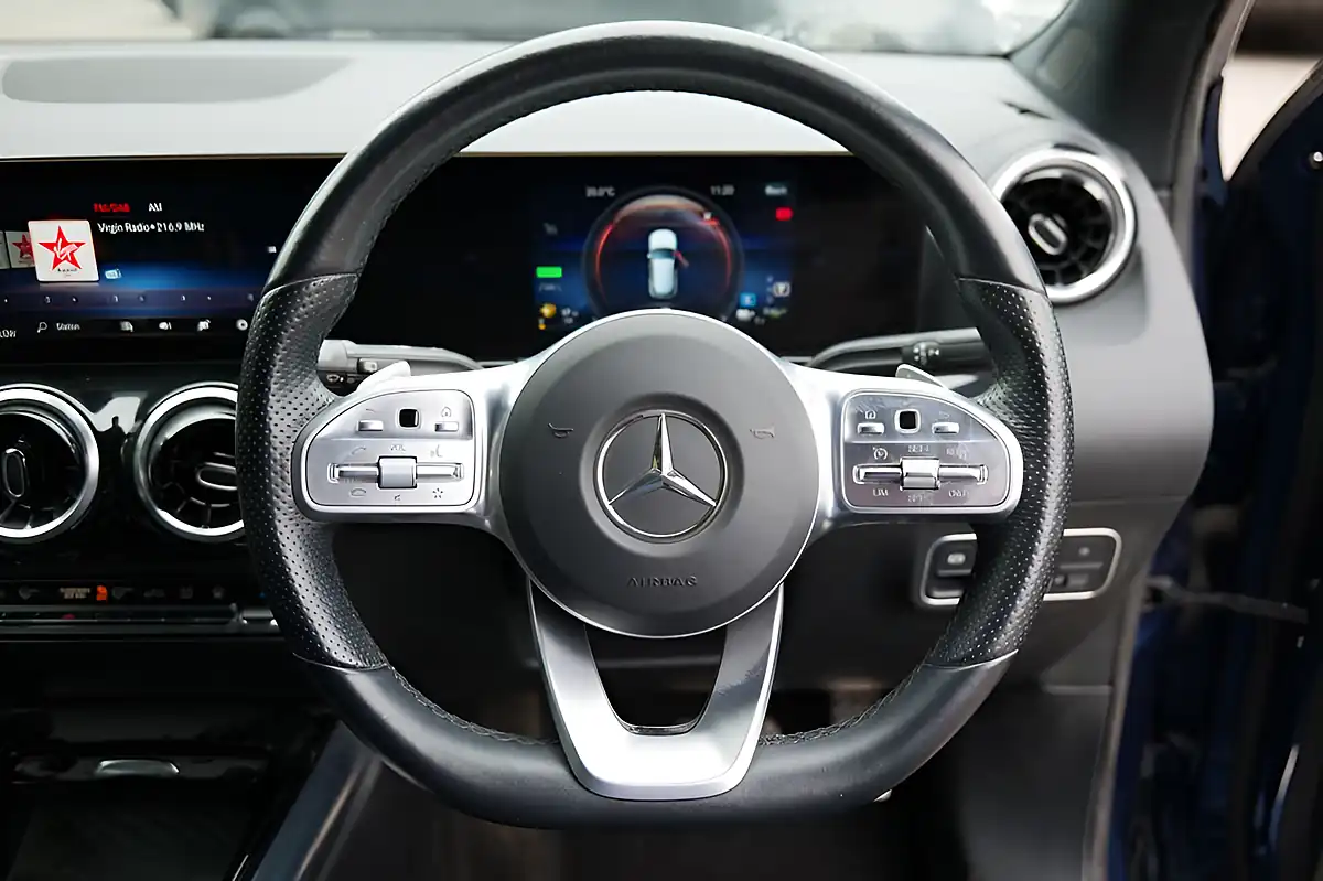 Used 2021 Mercedes-Benz Gla Exclusive Edition Blue - Interior and Exterior details 4