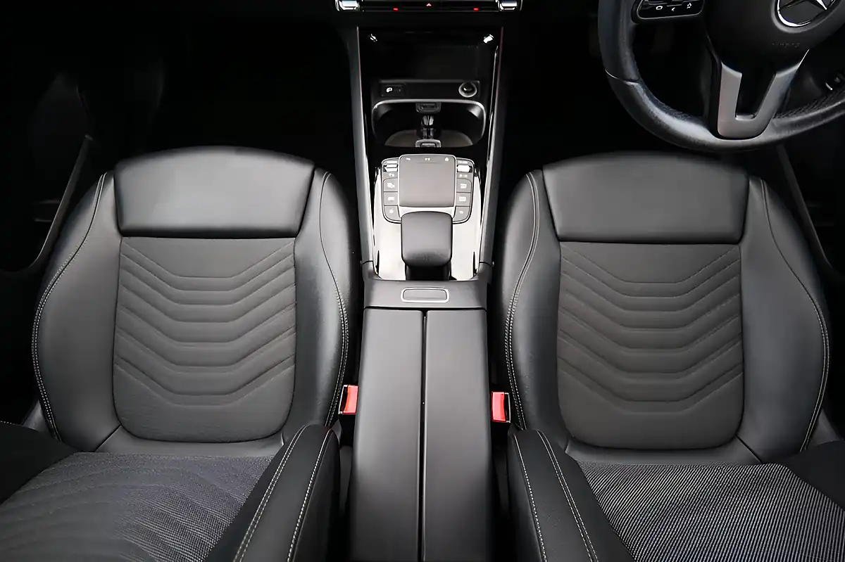 Used 2021 Mercedes-Benz Gla Sport Executive Grey - Interior and Exterior details 12