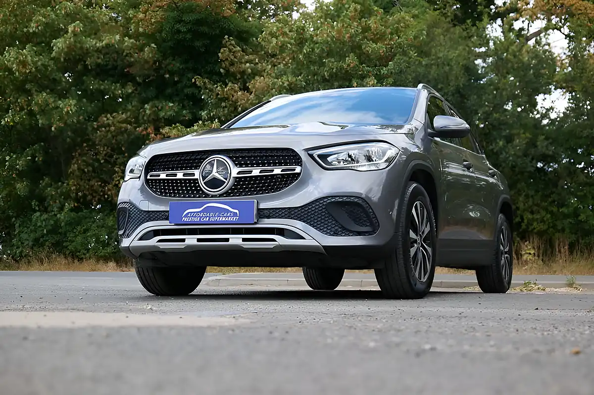 Used 2021 Mercedes-Benz Gla Sport Executive Grey - Interior and Exterior details 6