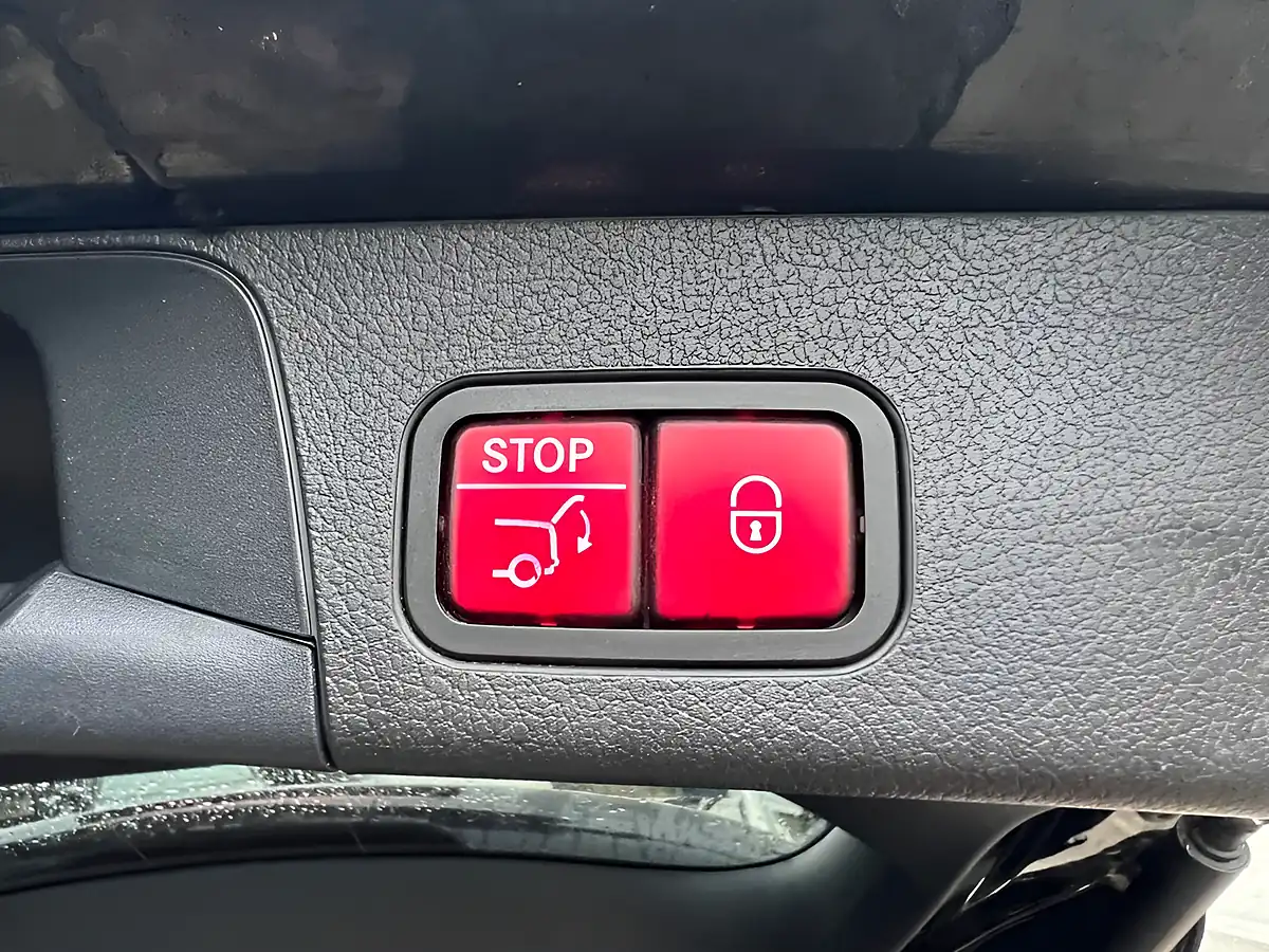 Used 2021 Mercedes-Benz Glb AMG Line (premium) Black - Interior and Exterior details 14