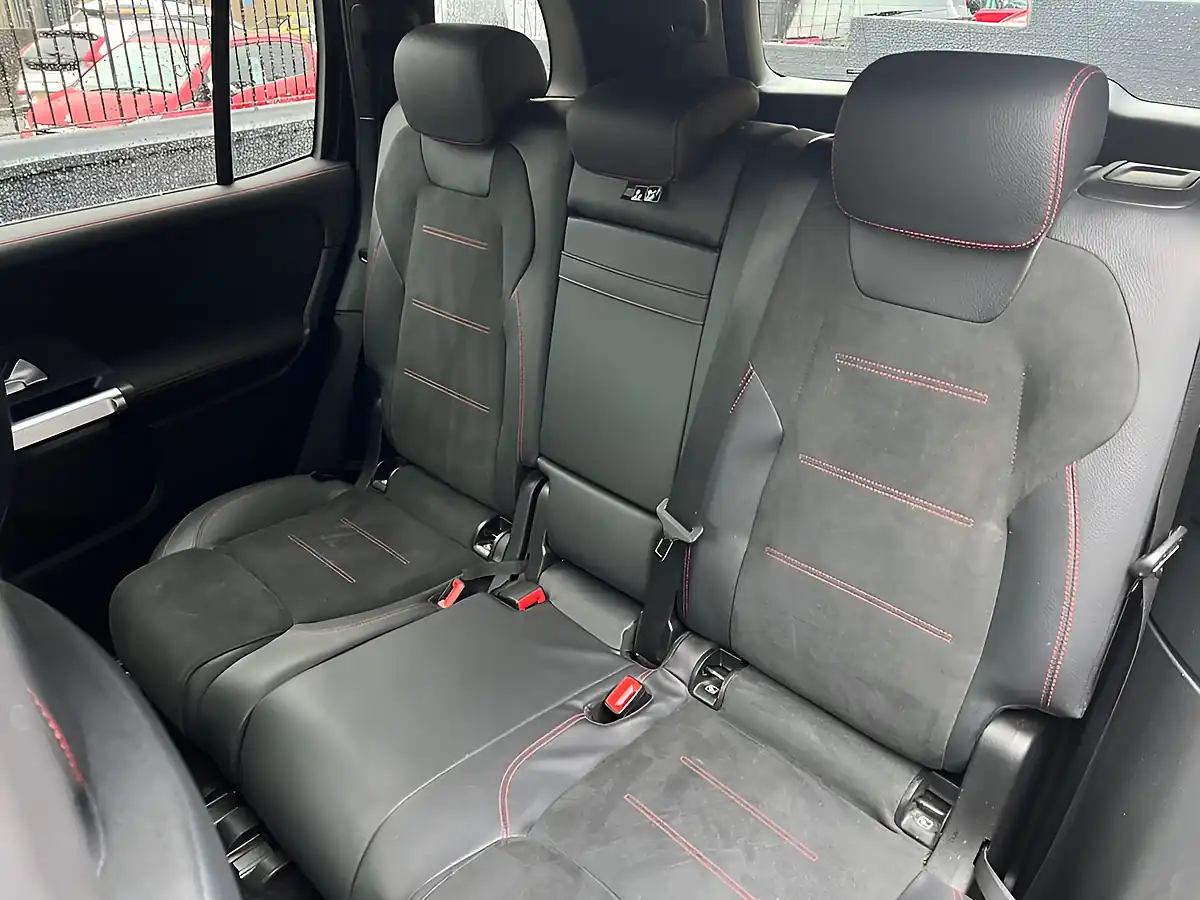 Used 2021 Mercedes-Benz Glb AMG Line (premium) Black - Interior and Exterior details 16