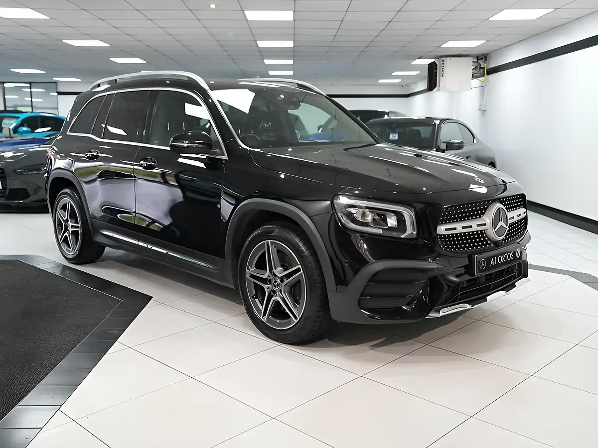 Used 2021 Mercedes-Benz Glb AMG Line (premium) Cosmos Black - Front View
