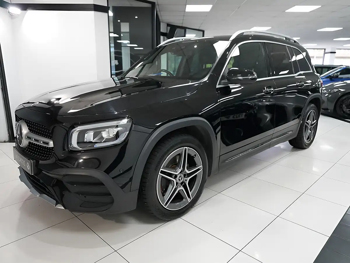 Used 2021 Mercedes-Benz Glb AMG Line (premium) Cosmos Black - Interior and Exterior details 3