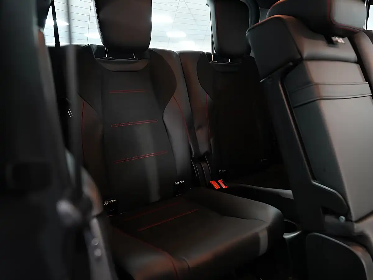 Used 2021 Mercedes-Benz Glb AMG Line (premium) Cosmos Black - Interior and Exterior details 9