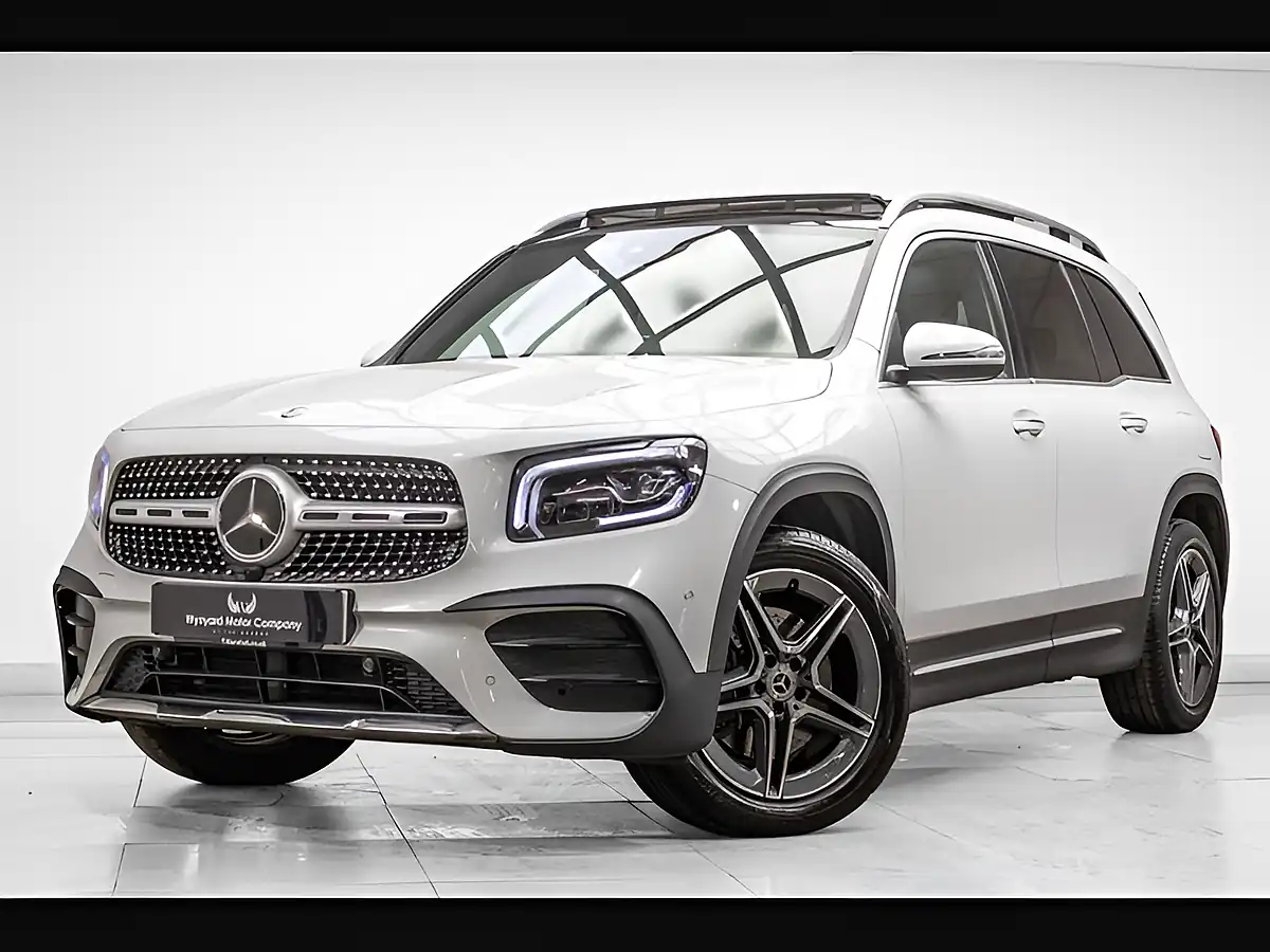 Used 2021 Mercedes-Benz Glb AMG Line (premium Plus) White - Front View