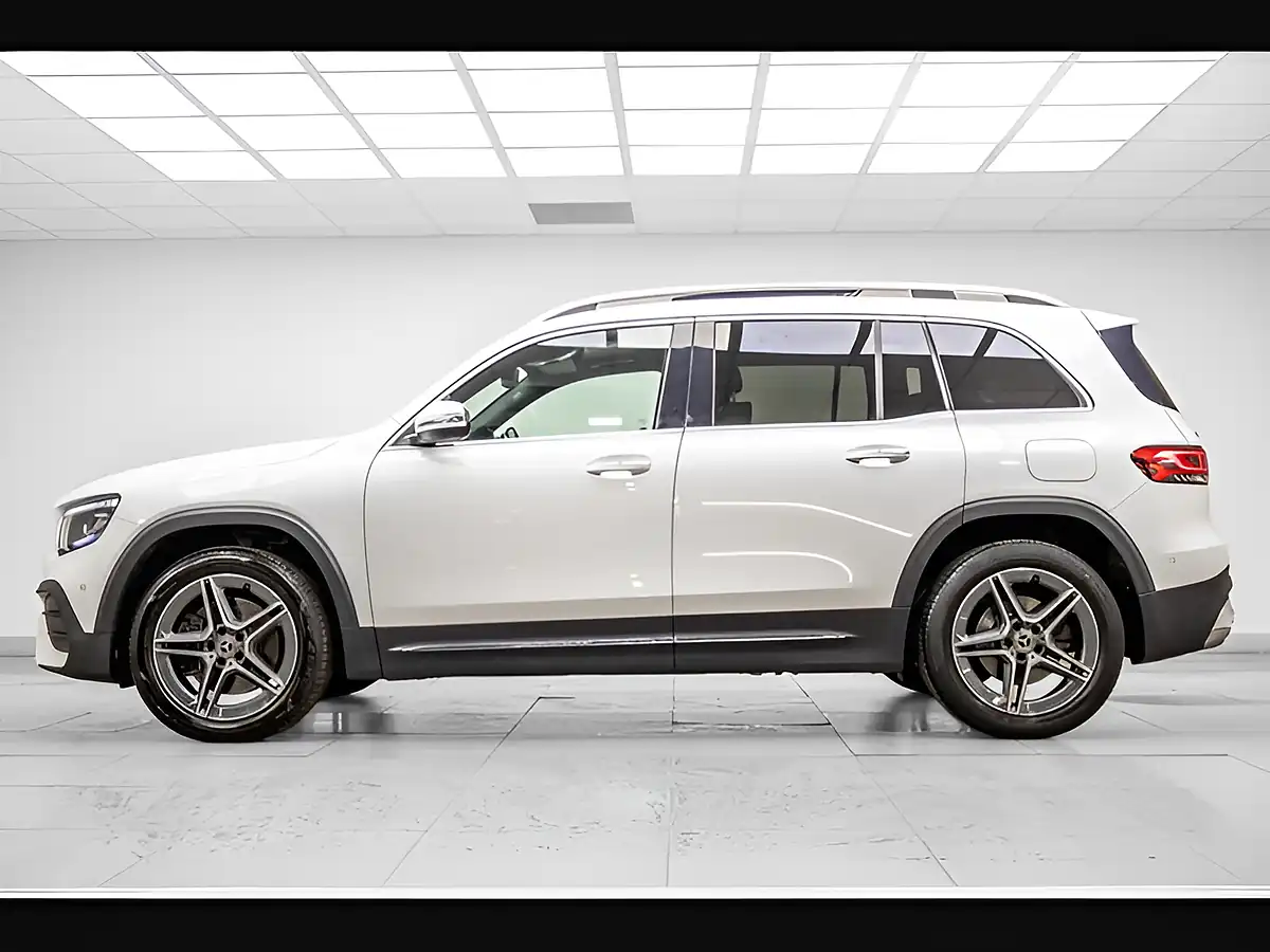 Used 2021 Mercedes-Benz Glb AMG Line (premium Plus) White - Interior and Exterior details 2