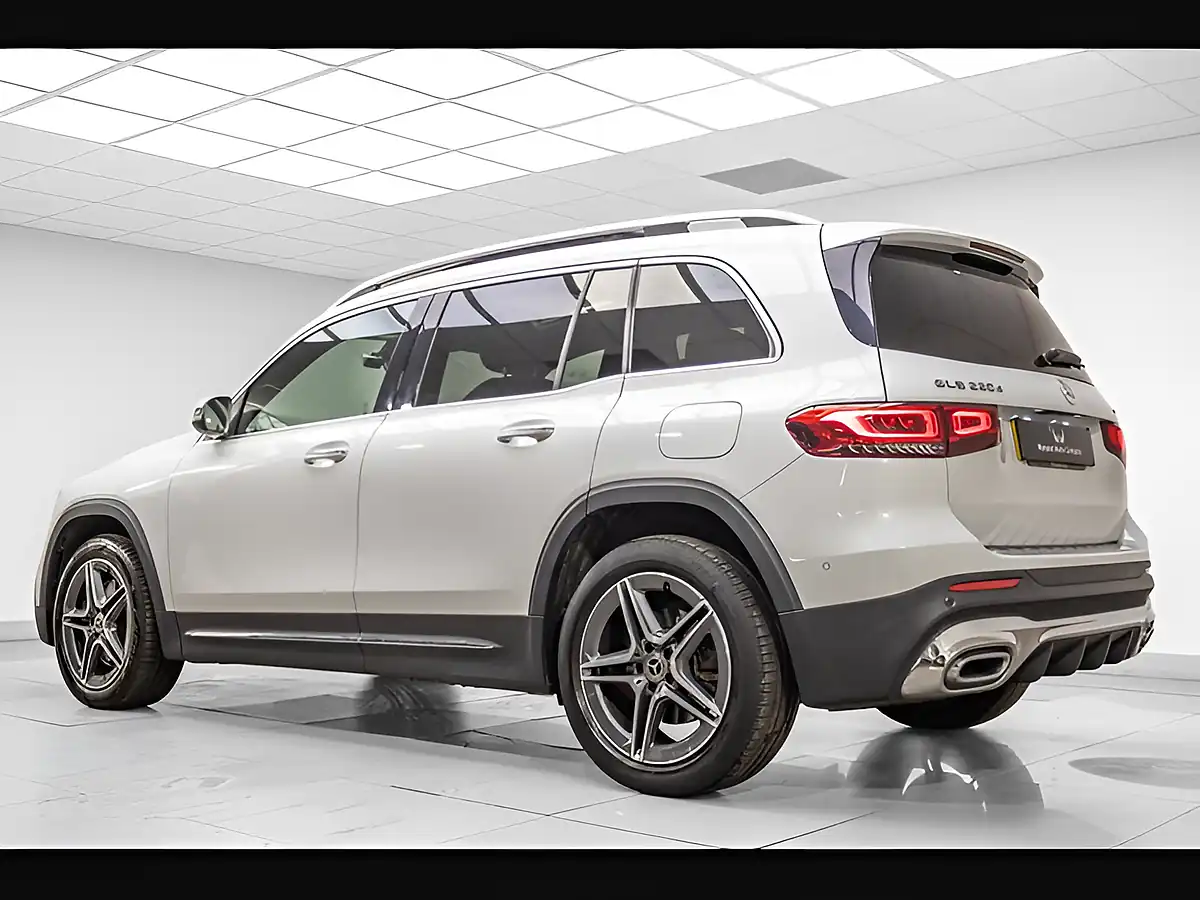 Used 2021 Mercedes-Benz Glb AMG Line (premium Plus) White - Interior and Exterior details 4