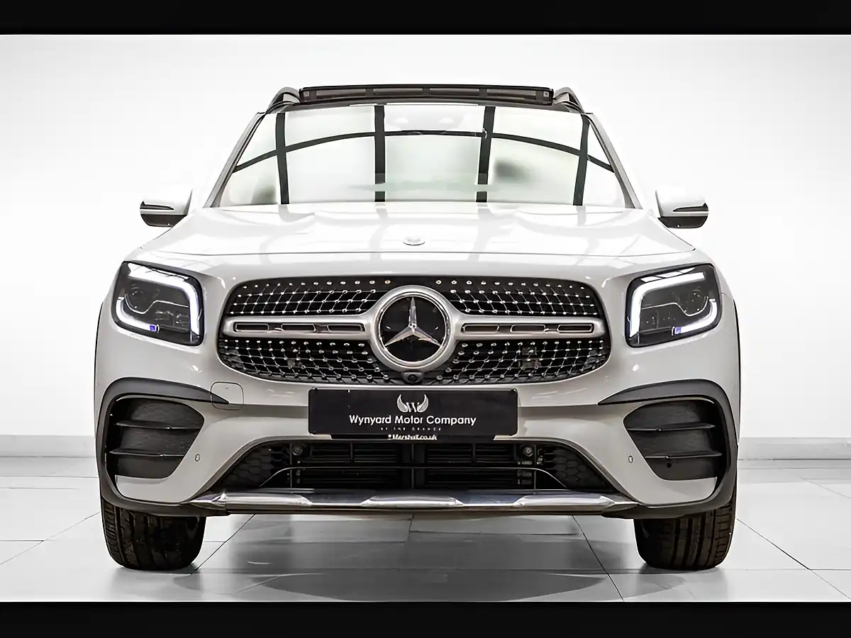 Used 2021 Mercedes-Benz Glb AMG Line (premium Plus) White - Interior and Exterior details 5