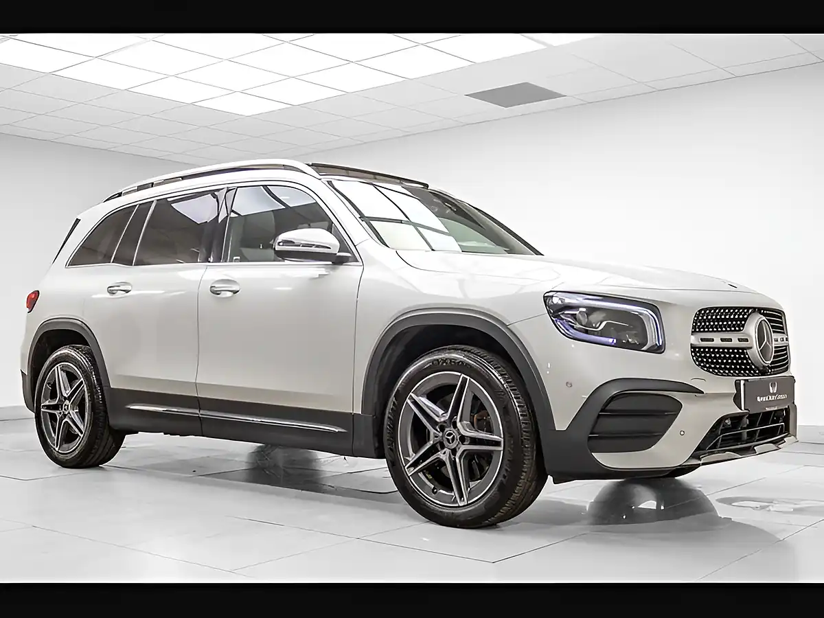 Used 2021 Mercedes-Benz Glb AMG Line (premium Plus) White - Interior and Exterior details 8