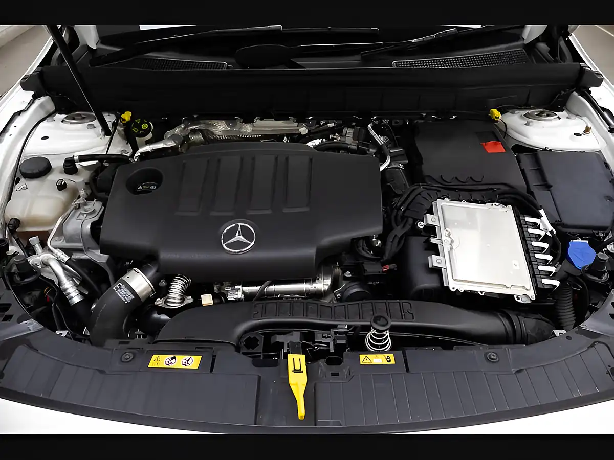 Used 2021 Mercedes-Benz Glb AMG Line (premium Plus) White - Interior and Exterior details 13