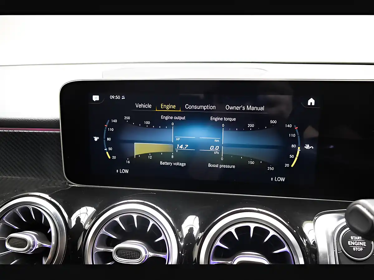 Used 2021 Mercedes-Benz Glb AMG Line (premium) Silver - Interior and Exterior details 15