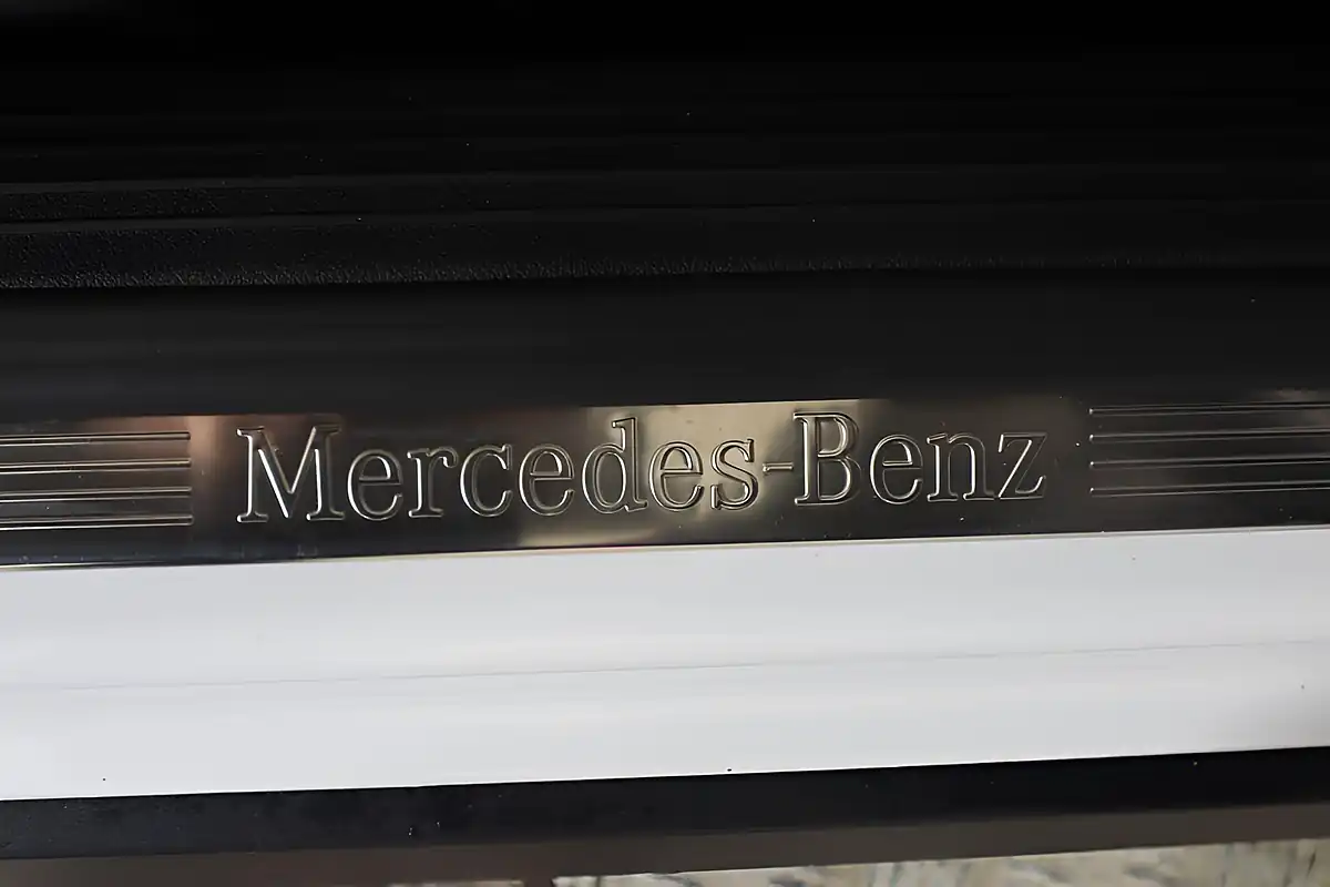 Used 2021 Mercedes-Benz Glb AMG Line White - Interior and Exterior details 20