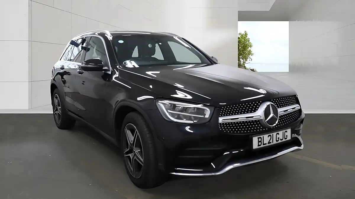 Used 2021 Mercedes-Benz Glc AMG Line Black - Front View