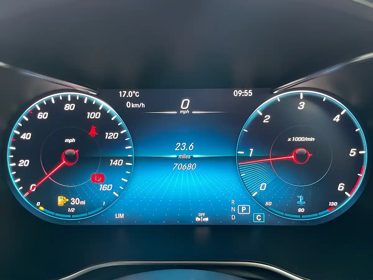 Used 2021 Mercedes-Benz Glc AMG Line Premium Black - Interior and Exterior details 18