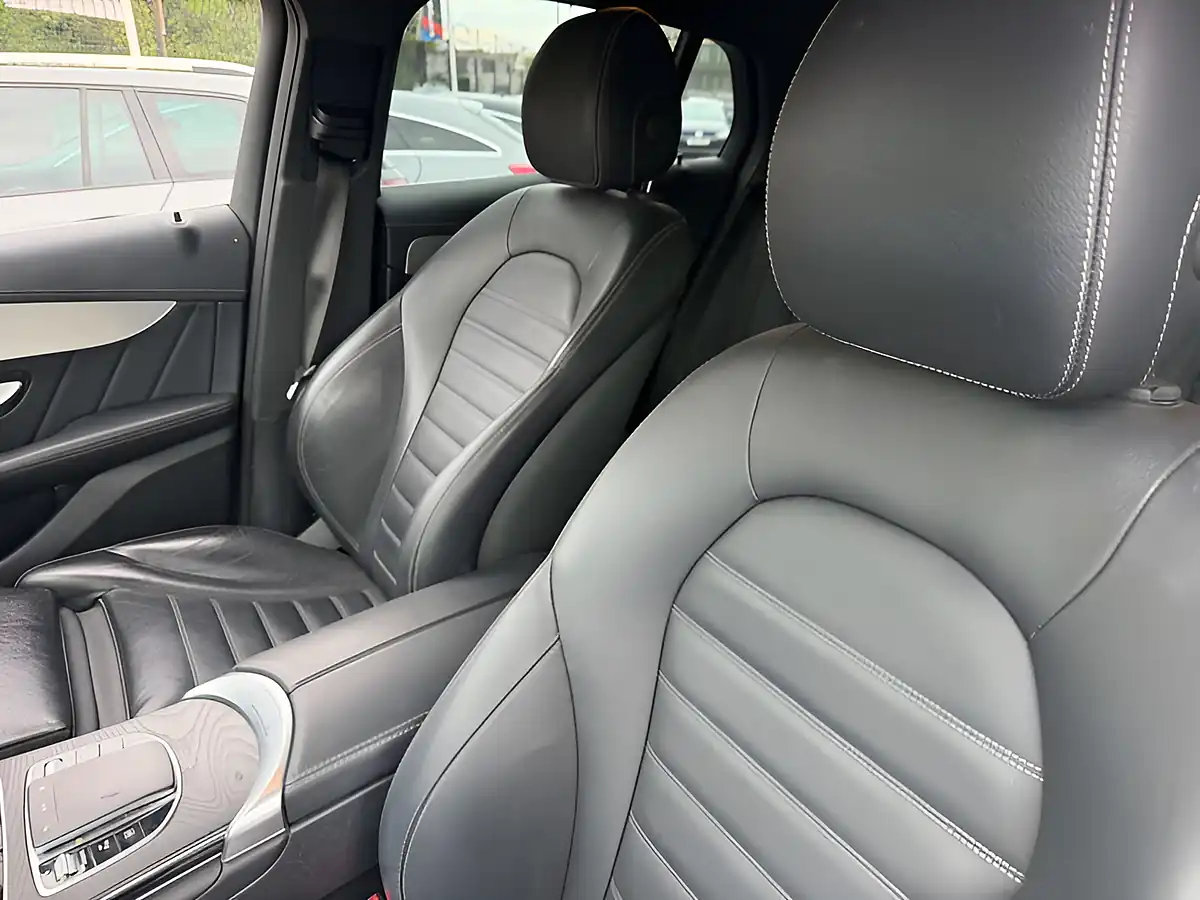 Used 2021 Mercedes-Benz Glc AMG Line (premium) Grey - Interior and Exterior details 6