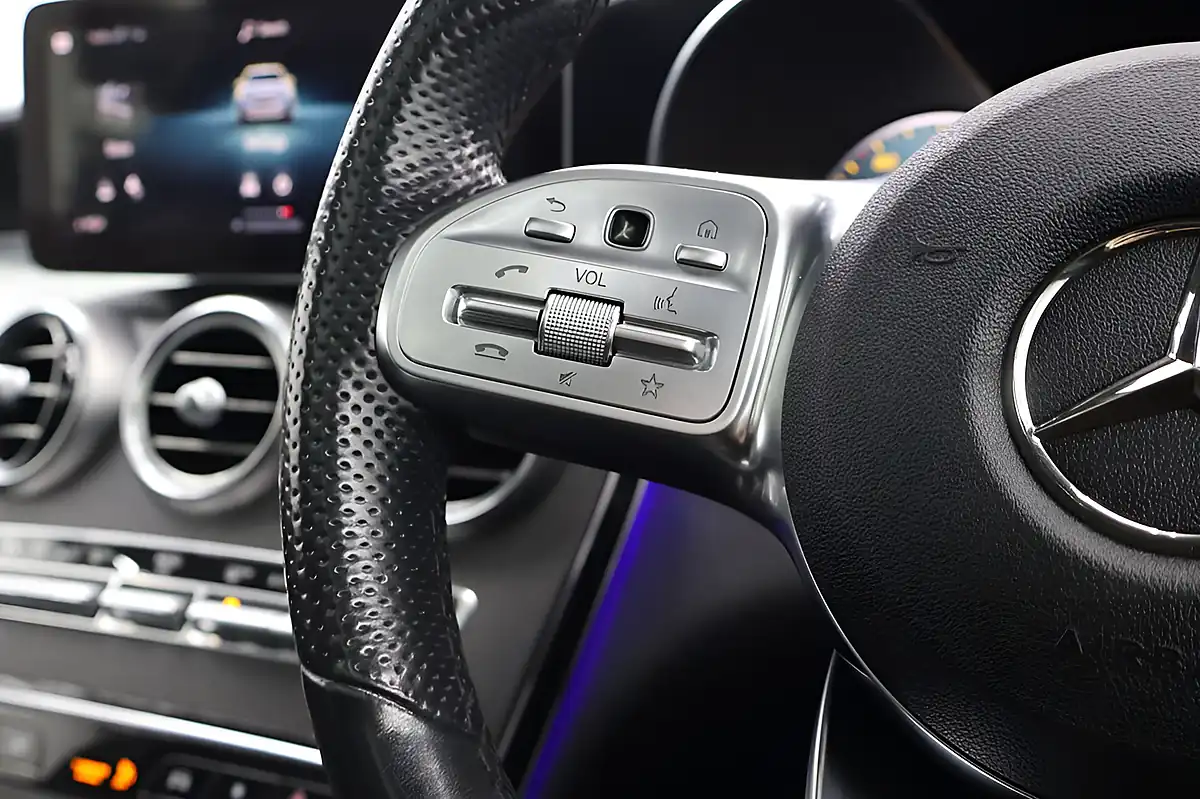 Used 2021 Mercedes-Benz Glc AMG Line Premium Plus Obsidian Black - Interior and Exterior details 15