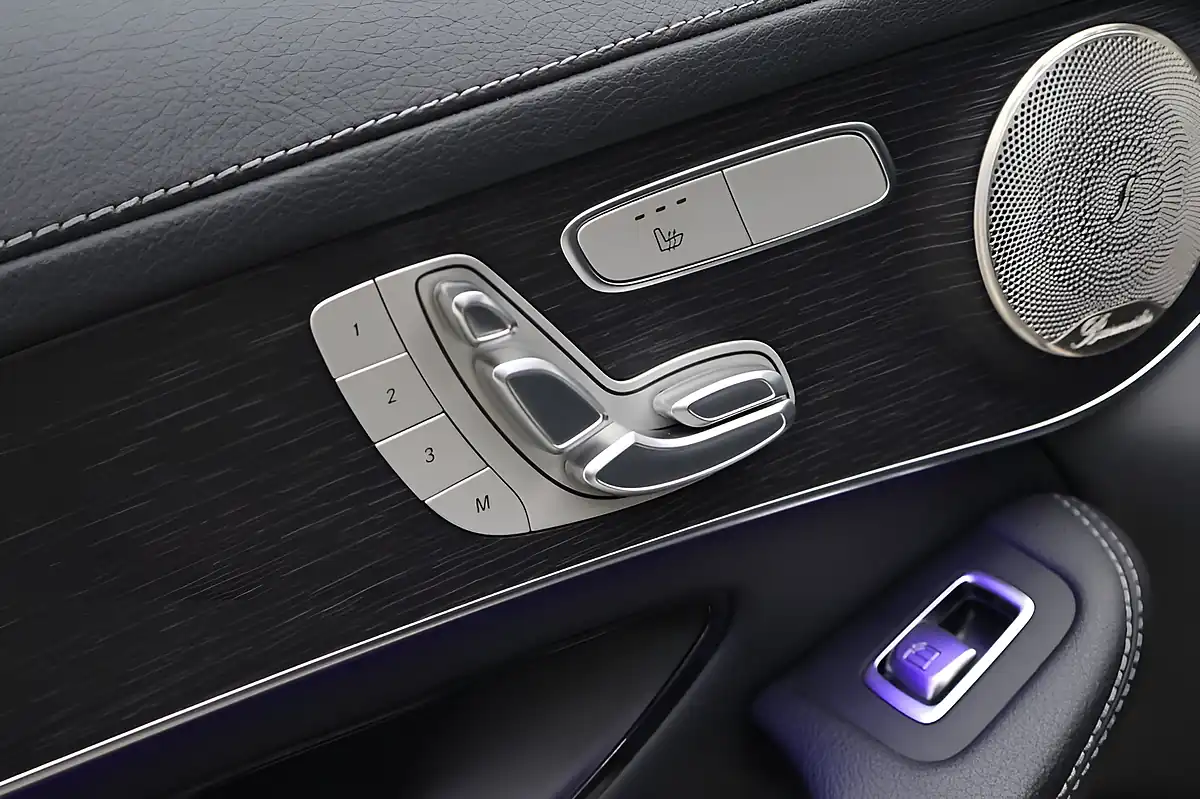 Used 2021 Mercedes-Benz Glc AMG Line Premium Plus Obsidian Black - Interior and Exterior details 19