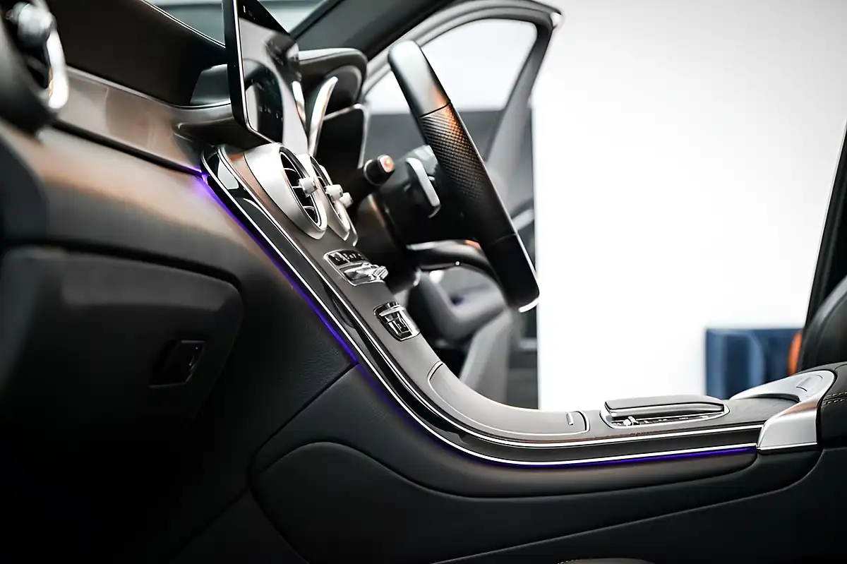 Used 2021 Mercedes-Benz Glc AMG Line (premium) White - Interior and Exterior details 17