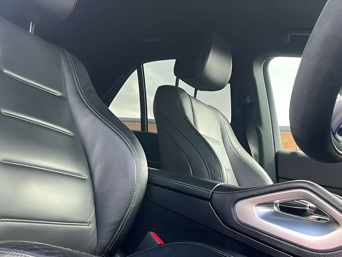 Used 2021 Mercedes-Benz Gle AMG Line Blue - Interior and Exterior details 11