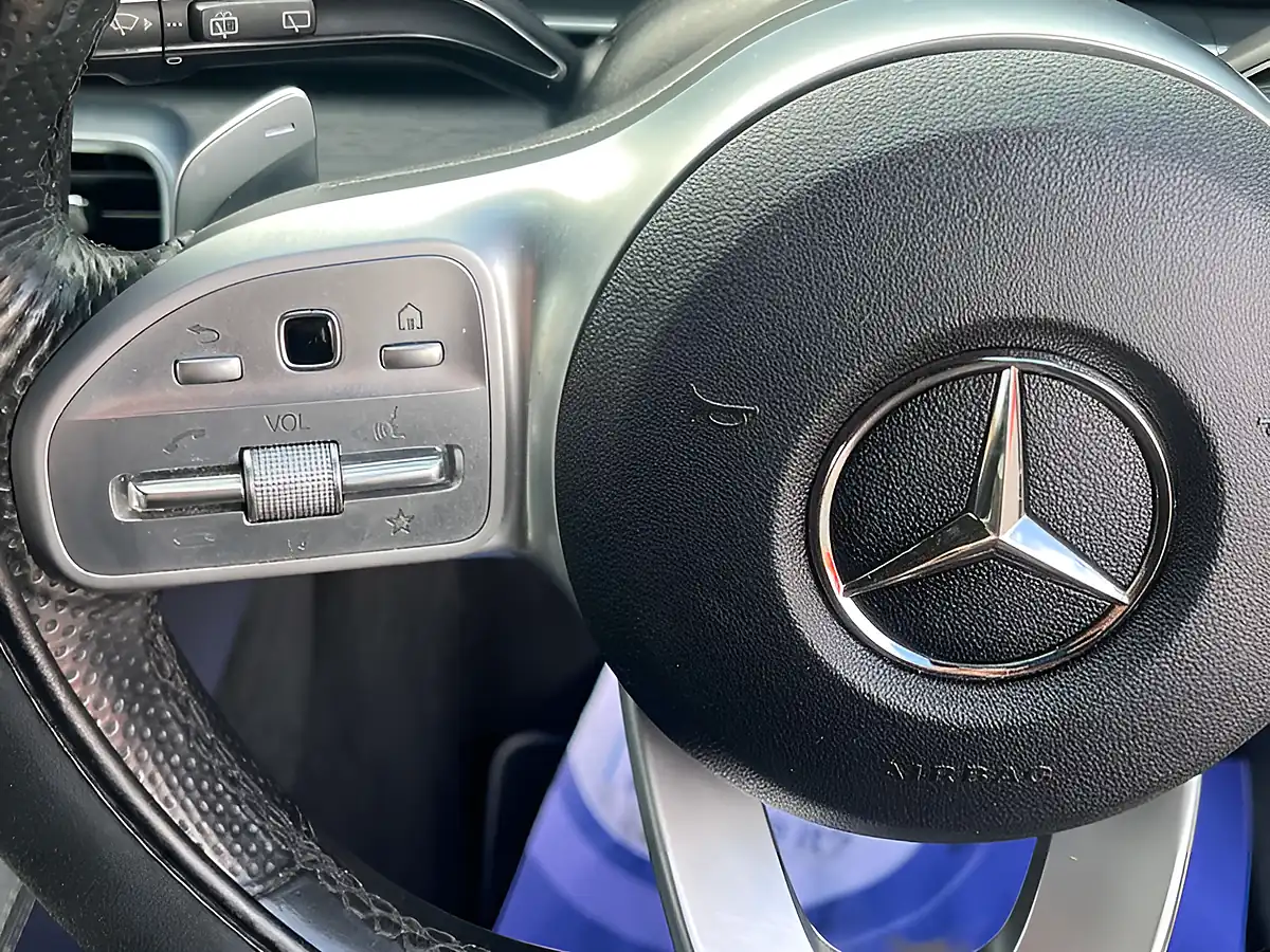 Used 2021 Mercedes-Benz Gle AMG Line Blue - Interior and Exterior details 16