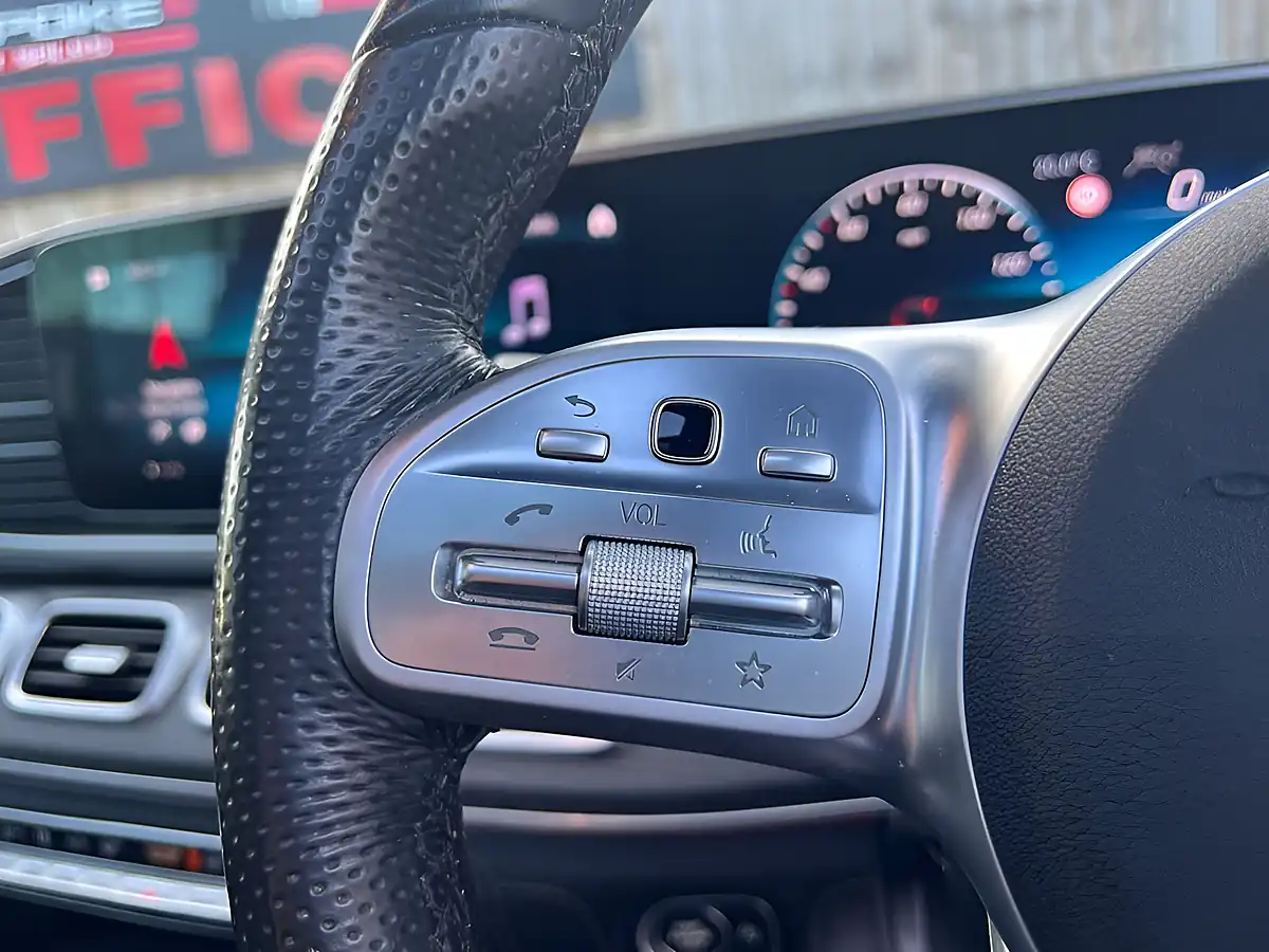 Used 2021 Mercedes-Benz Gle AMG Line (premium Plus) Black - Interior and Exterior details 14