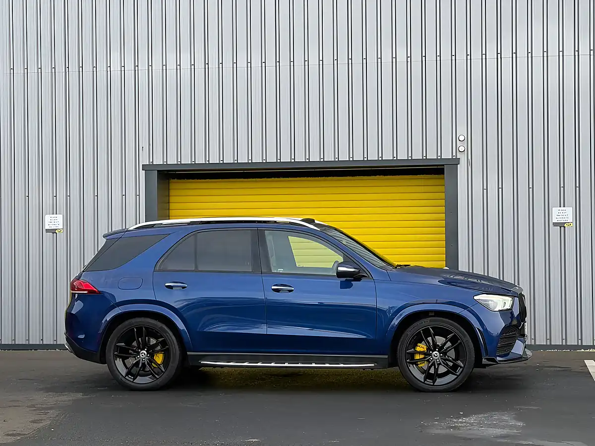 Used 2021 Mercedes-Benz Gle AMG Line (premium Plus) Blue - Interior and Exterior details 6