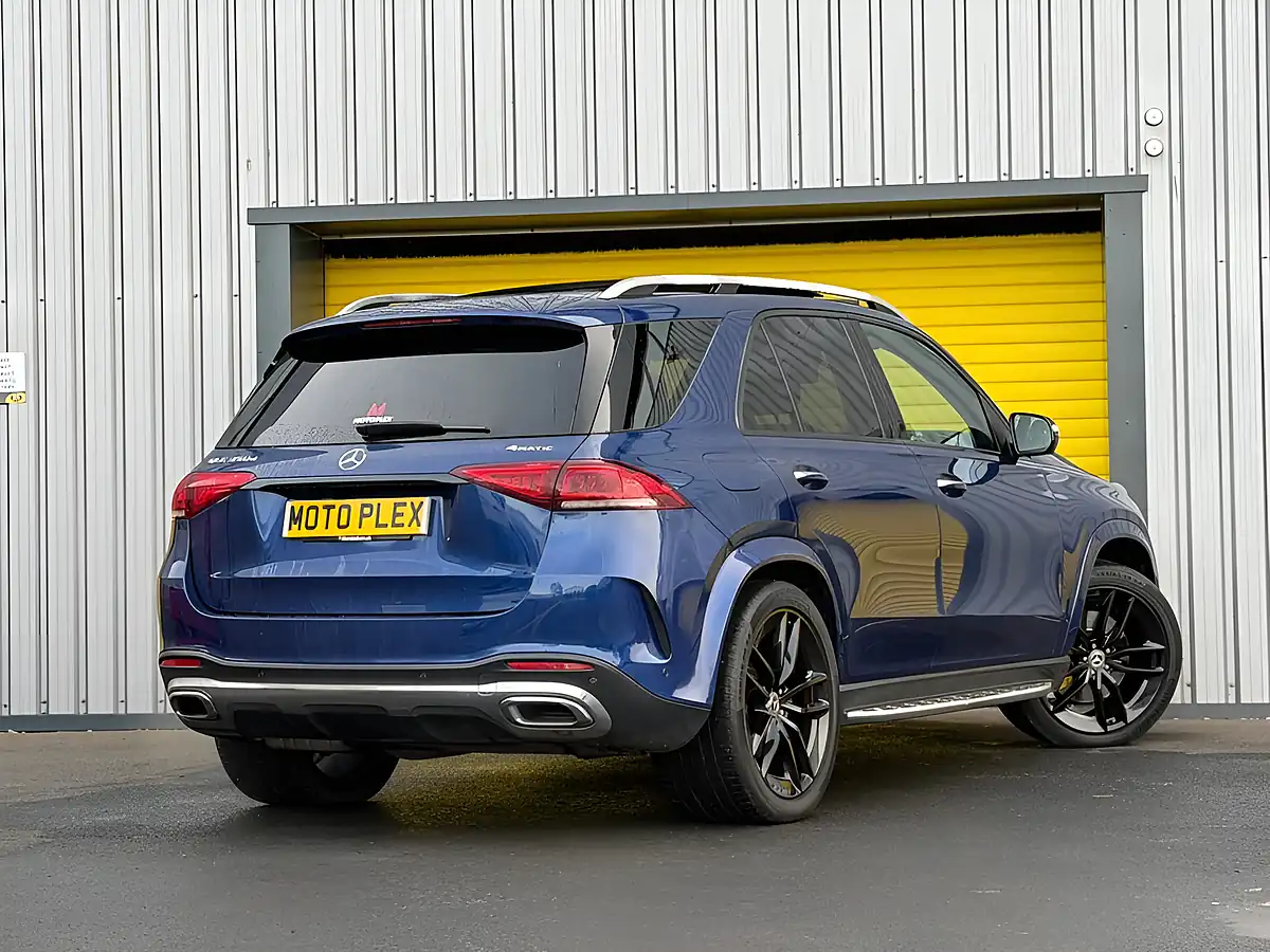 Used 2021 Mercedes-Benz Gle AMG Line (premium Plus) Blue - Interior and Exterior details 7