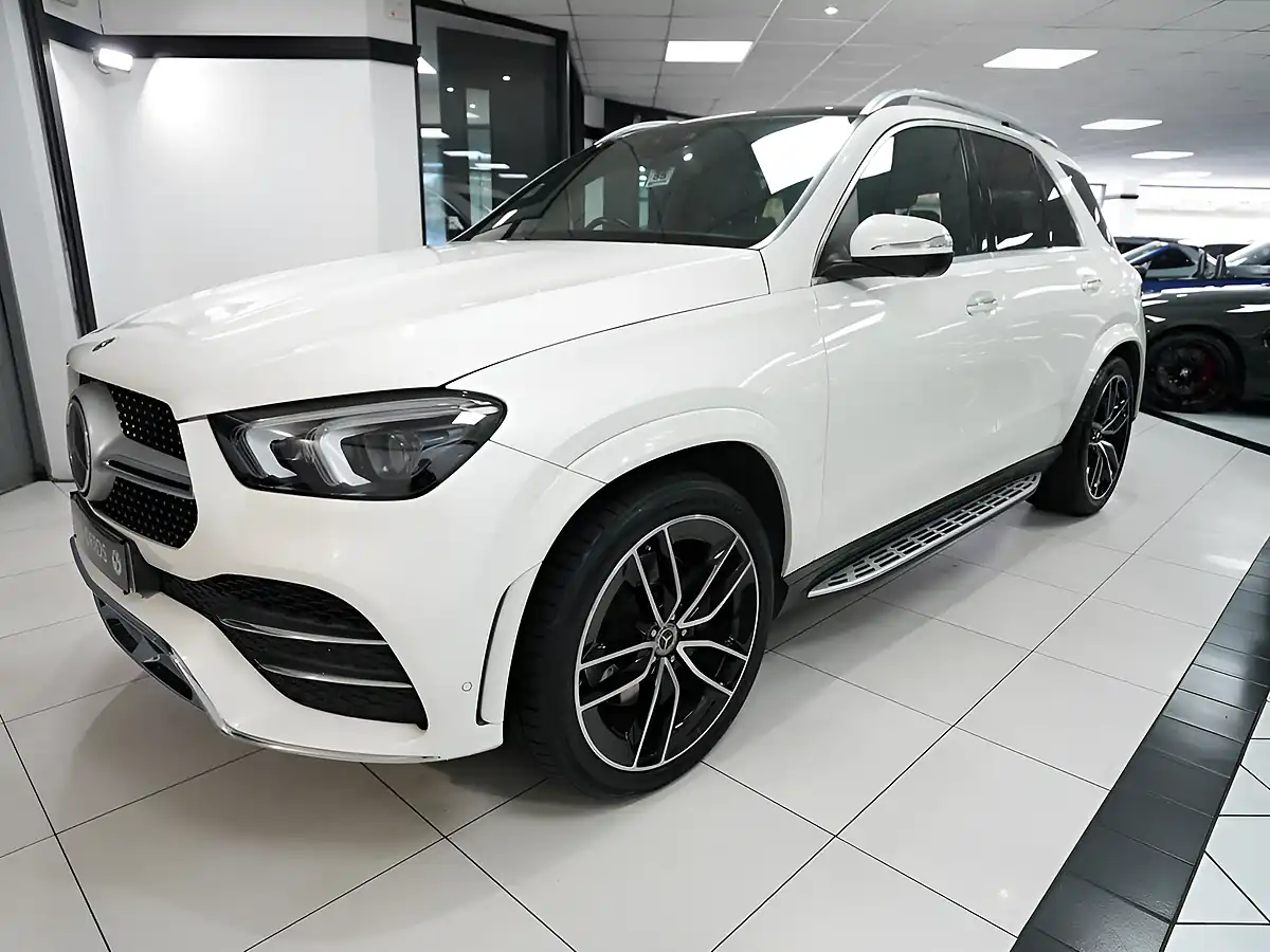 Used 2021 Mercedes-Benz Gle AMG Line (premium Plus) Diamond White Bright - Interior and Exterior details 4