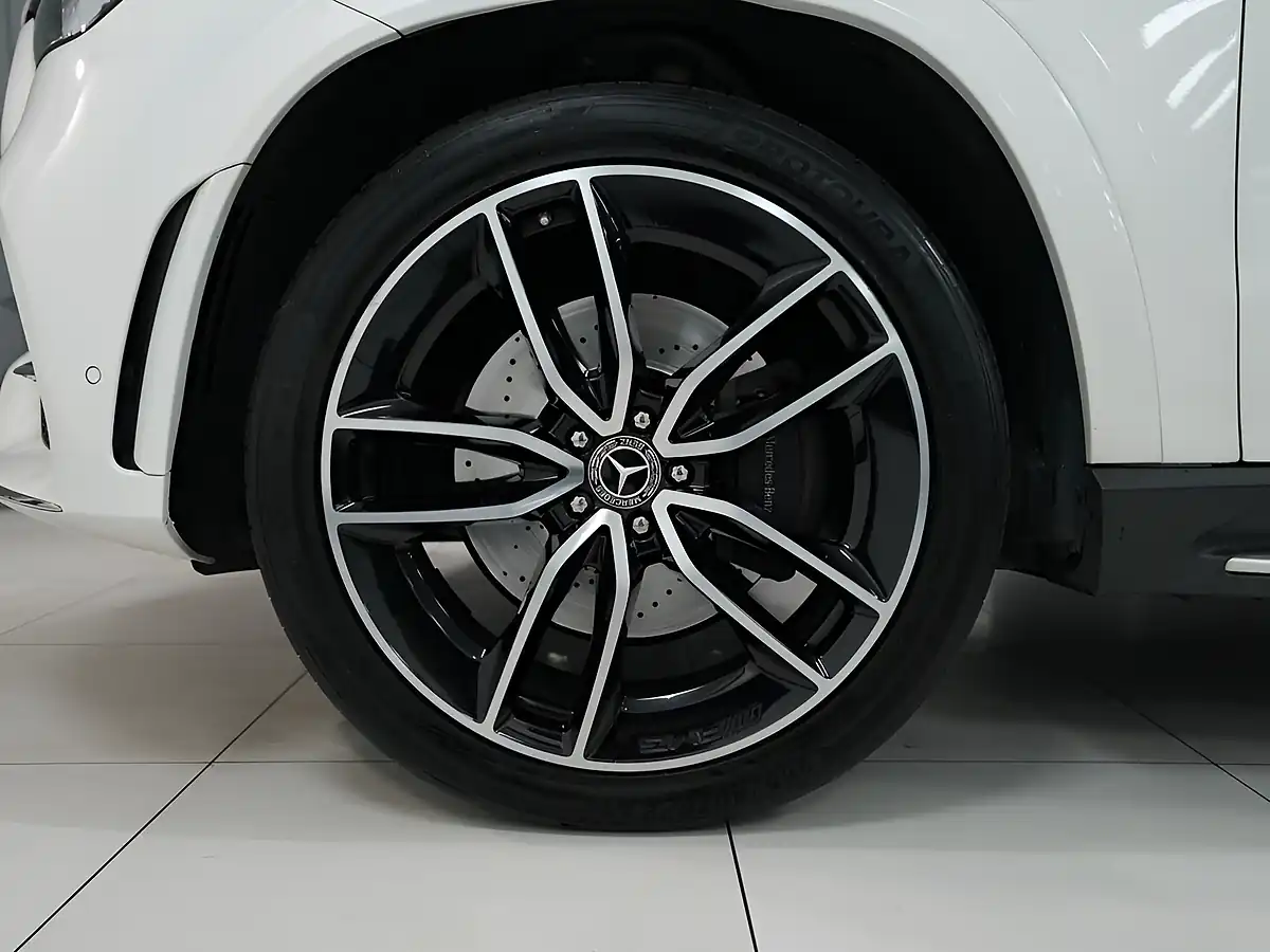 Used 2021 Mercedes-Benz Gle AMG Line (premium Plus) Diamond White Bright - Interior and Exterior details 5