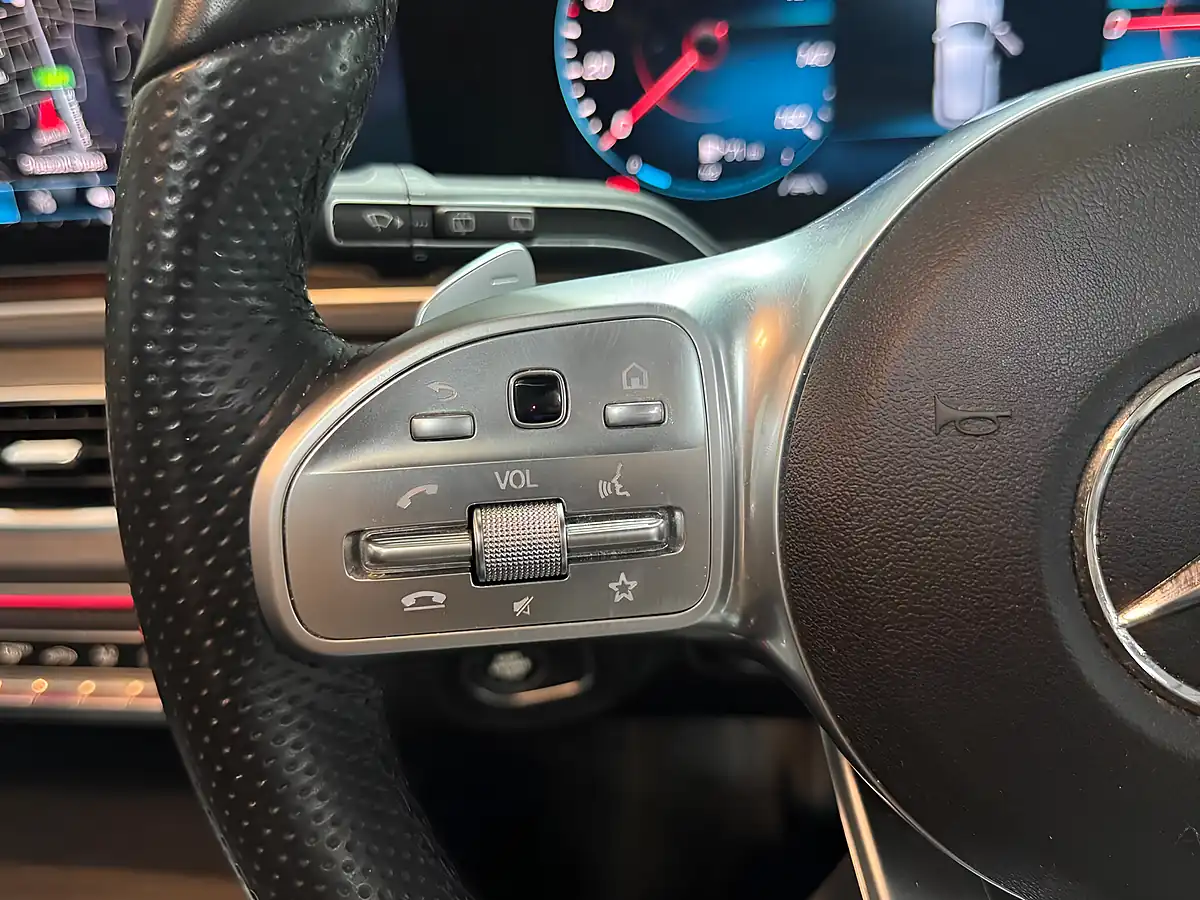 Used 2021 Mercedes-Benz Gle AMG Line (premium Plus) White - Interior and Exterior details 10