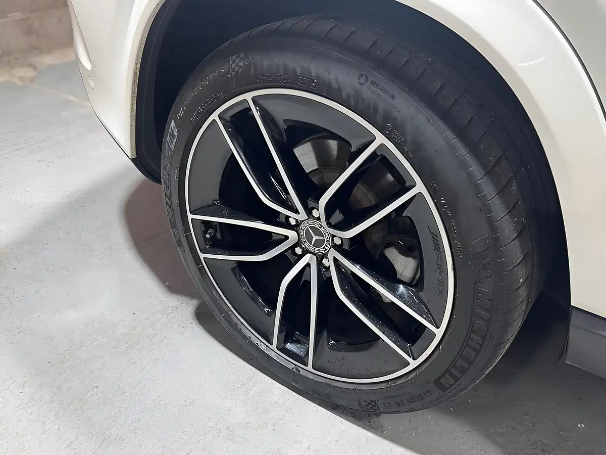 Used 2021 Mercedes-Benz Gle AMG Line (premium Plus) White - Interior and Exterior details 20