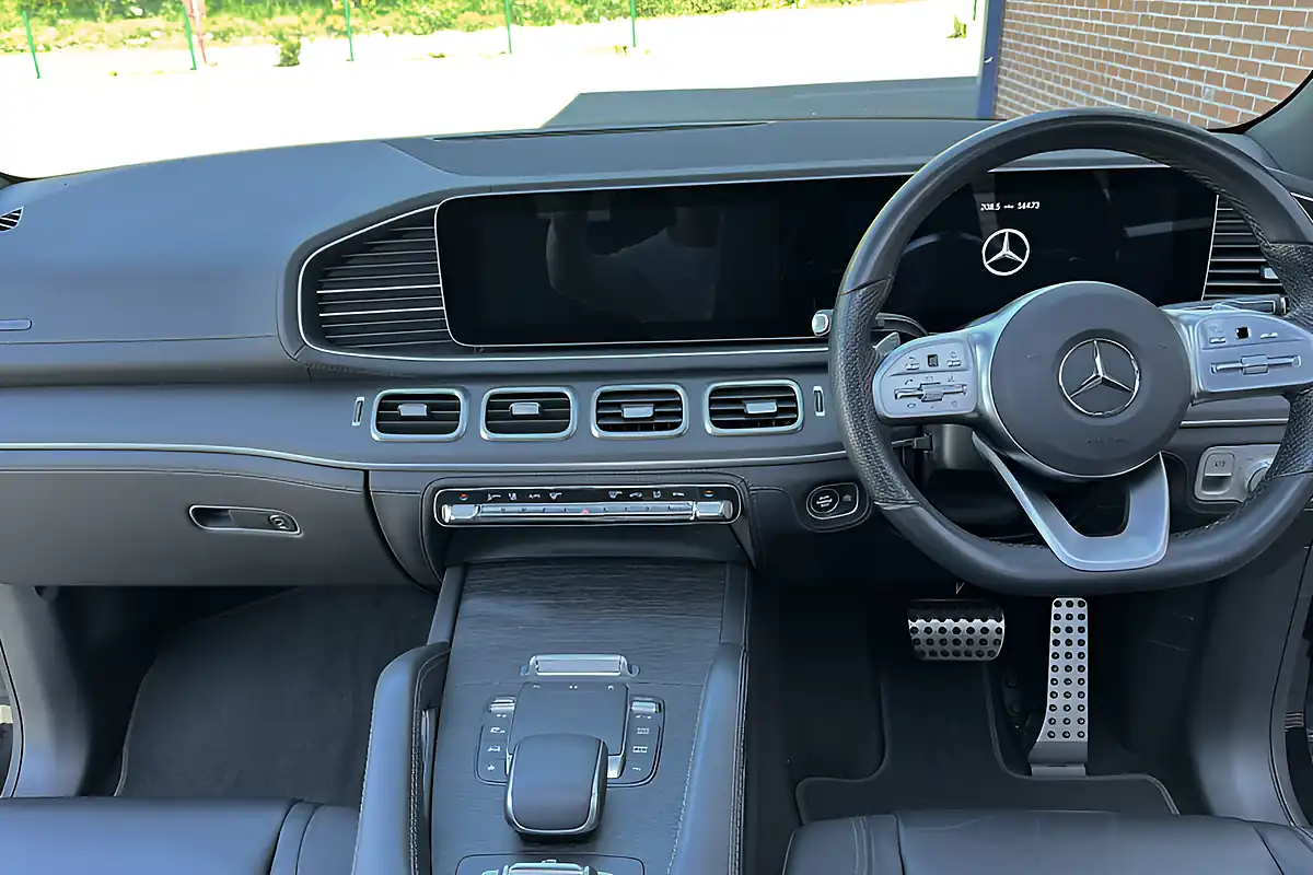 Used 2021 Mercedes-Benz Gle Class AMG Line Premium+ Blue - Interior and Exterior details 4