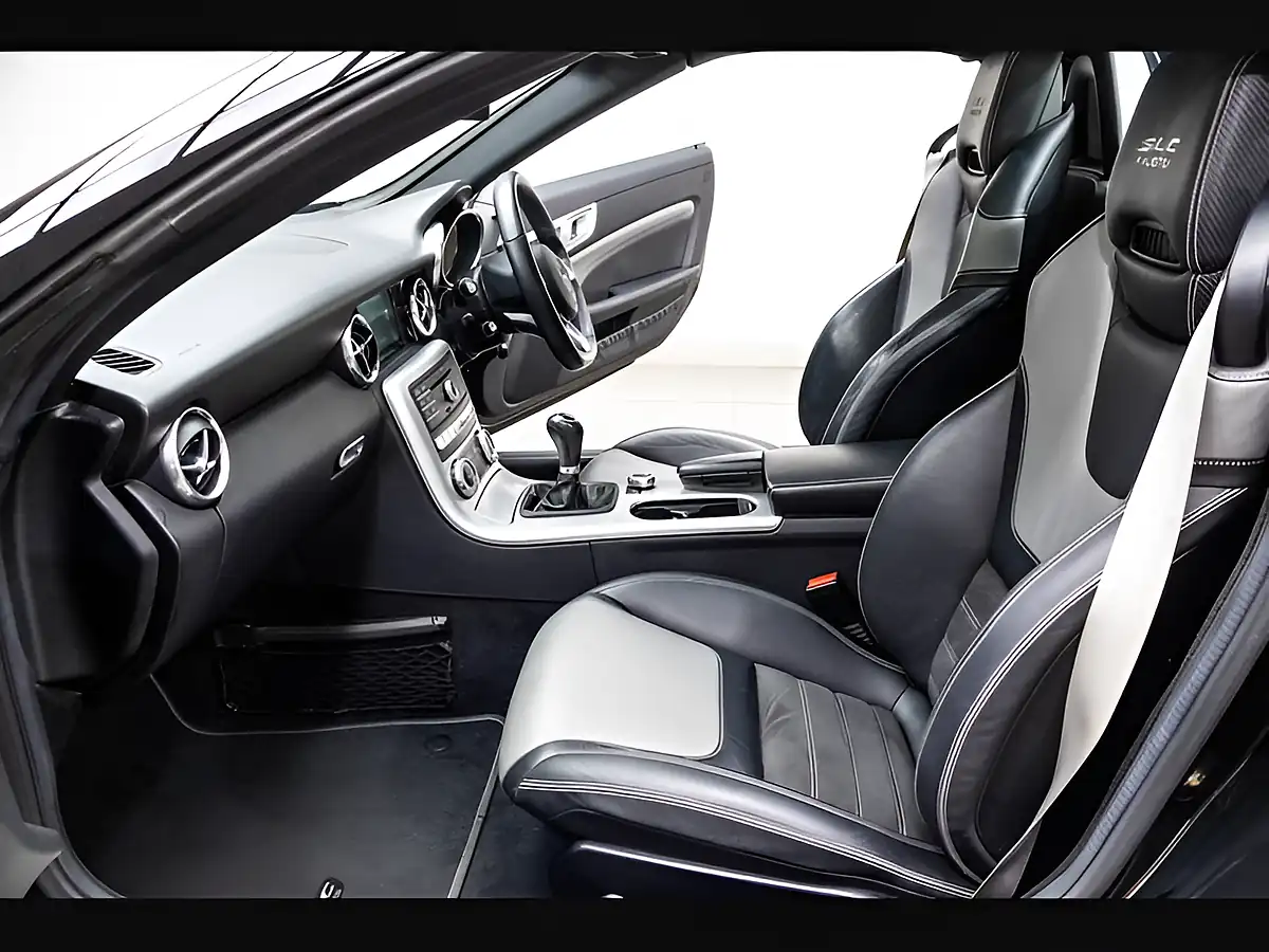 Used 2021 Mercedes-Benz Slc Final Edition (premium) Black - Interior and Exterior details 17