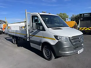Used 2021 Mercedes-Benz Sprinter 14FT Dropside With Tail Lift White - Interior and Exterior details 4