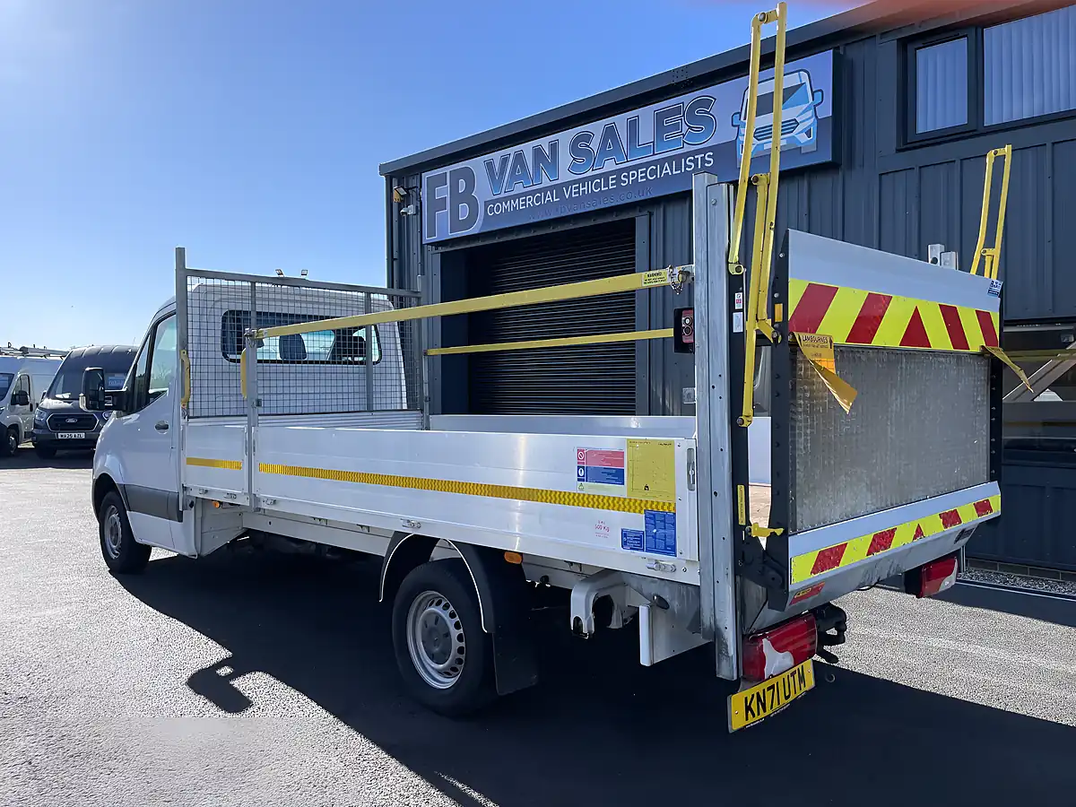 Used 2021 Mercedes-Benz Sprinter 14FT Dropside With Tail Lift White - Interior and Exterior details 7