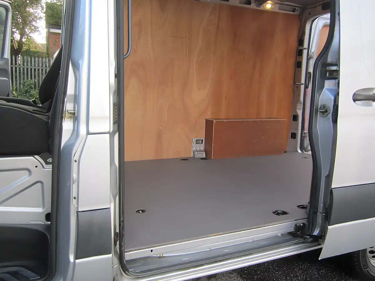Used 2021 Mercedes-Benz Sprinter 314 Progressive Silver - Interior and Exterior details 11