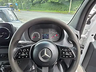 Used 2021 Mercedes-Benz Sprinter Crew Cab Tipper White - Interior and Exterior details 12