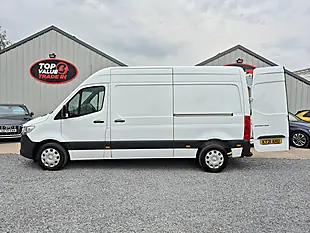 Used 2021 Mercedes-Benz Sprinter Premium White - Interior and Exterior details 4