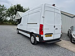 Used 2021 Mercedes-Benz Sprinter Premium White - Interior and Exterior details 8