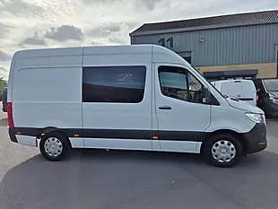 Used 2021 Mercedes-Benz Sprinter Premium White - Interior and Exterior details 12