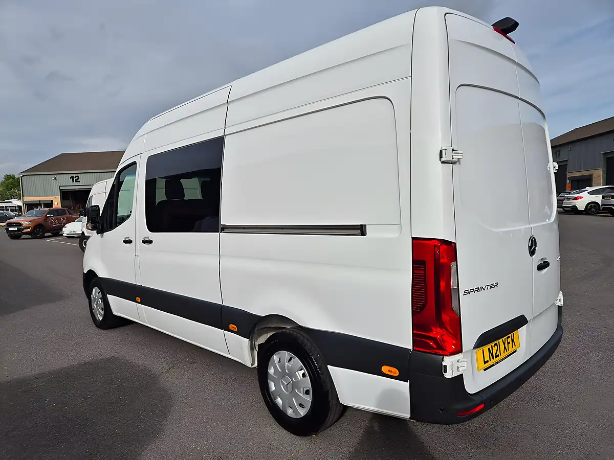 Used 2021 Mercedes-Benz Sprinter Premium White - Interior and Exterior details 14
